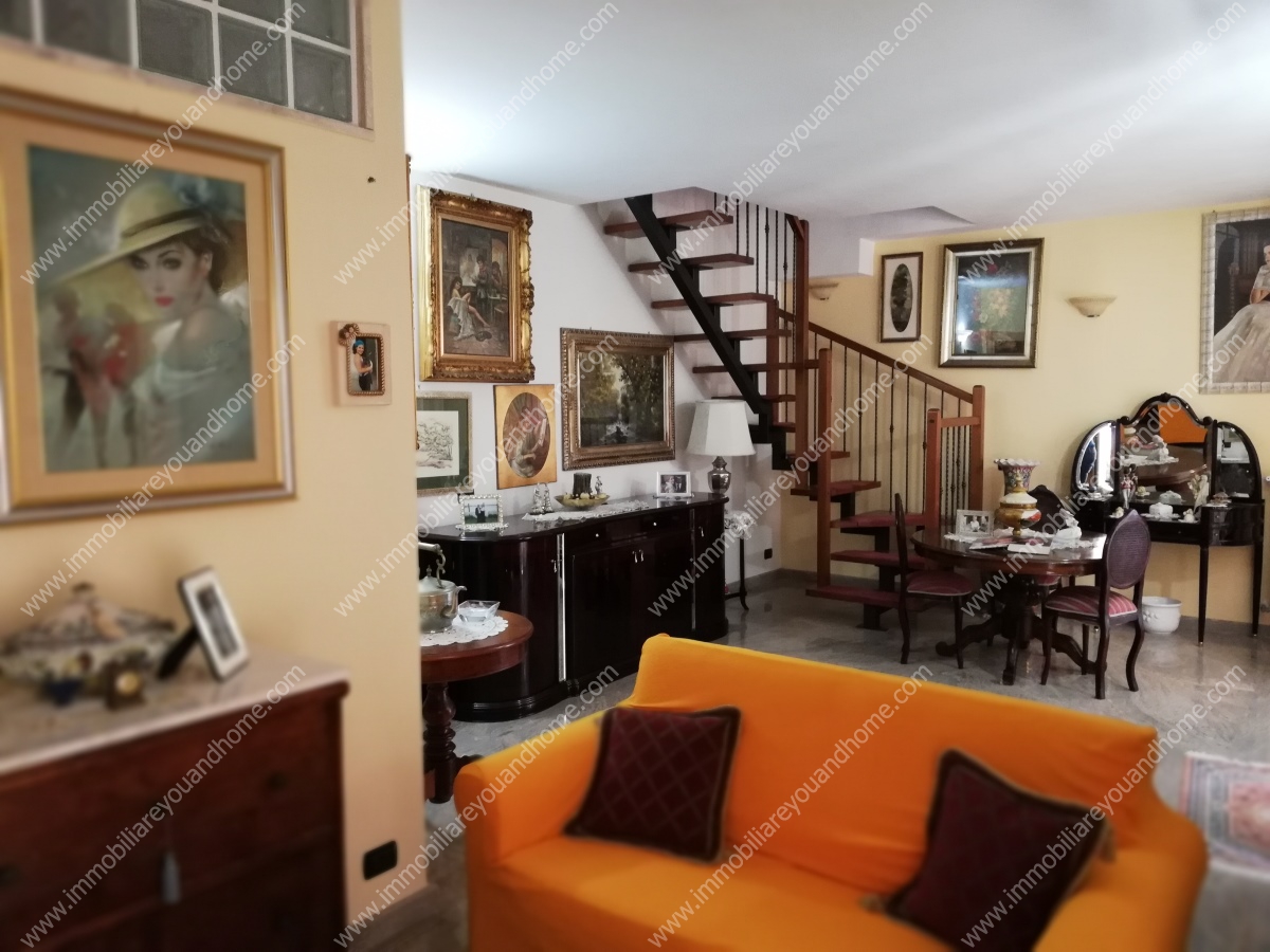 Villa TRIGGIANO vendita  Triggiano  You  and  Home